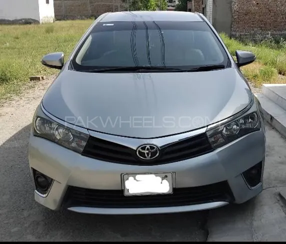 Toyota Corolla 2015 for Sale in Peshawar Image-1