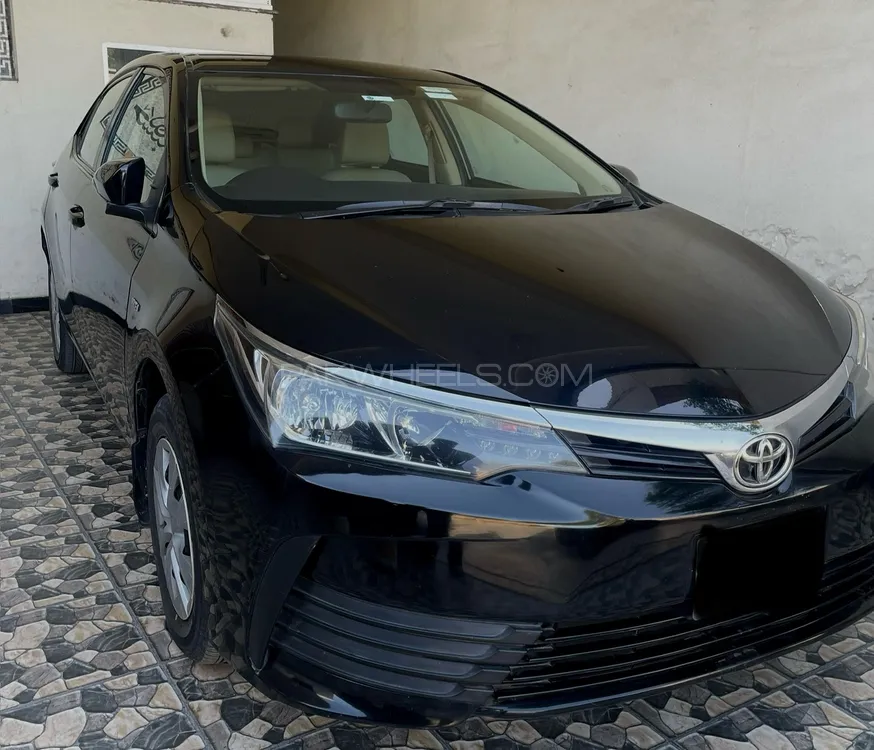 Toyota Corolla 2017 for Sale in Faisalabad Image-1