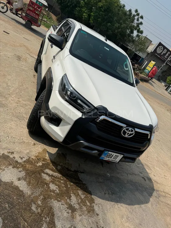 Toyota Hilux 2022 for Sale in Sialkot Image-1