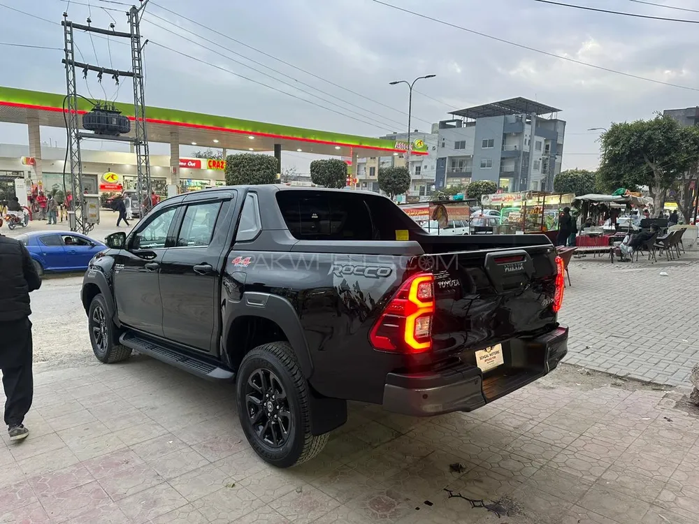 Toyota Hilux 2025 for Sale in Rawalpindi Image-1