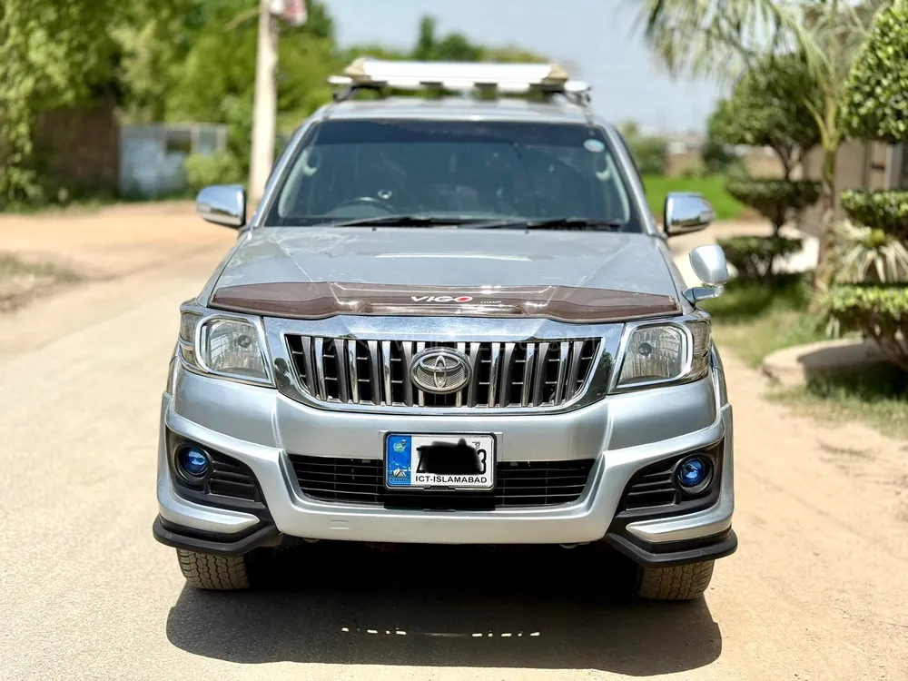 Toyota Hilux 2012 for Sale in Lahore Image-1