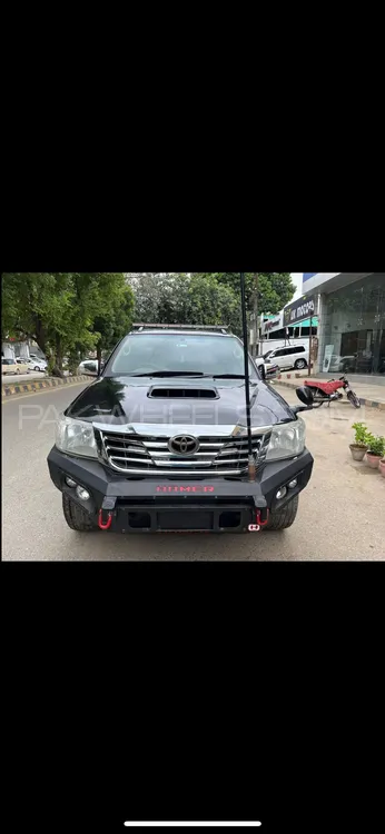 Toyota Hilux 2012 for Sale in Karachi Image-1