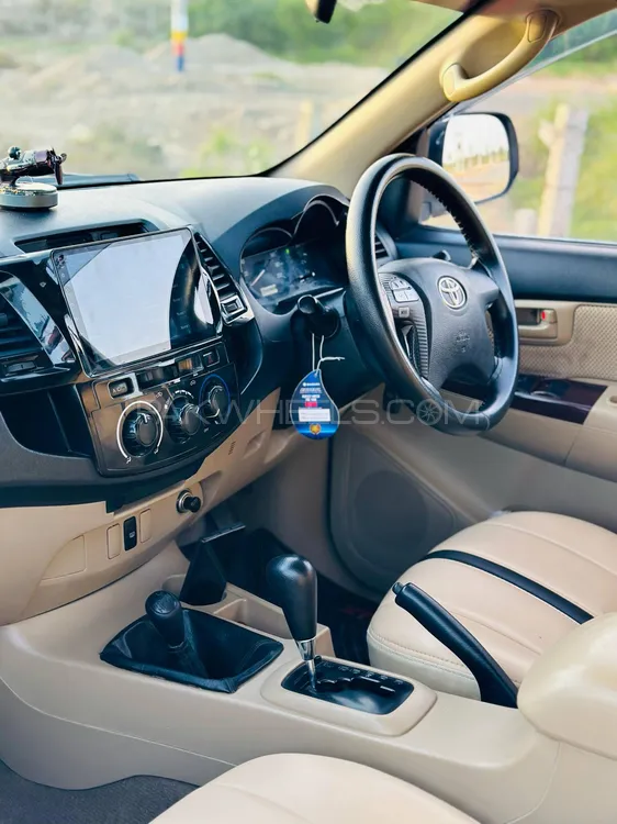 Toyota Hilux 2014 for Sale in Toba Tek Singh Toyota Hilux 2014 for Sale in Toba Tek Singh Image-6