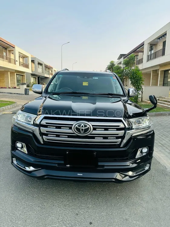 Toyota Land Cruiser 2016 for Sale in Lahore Image-1