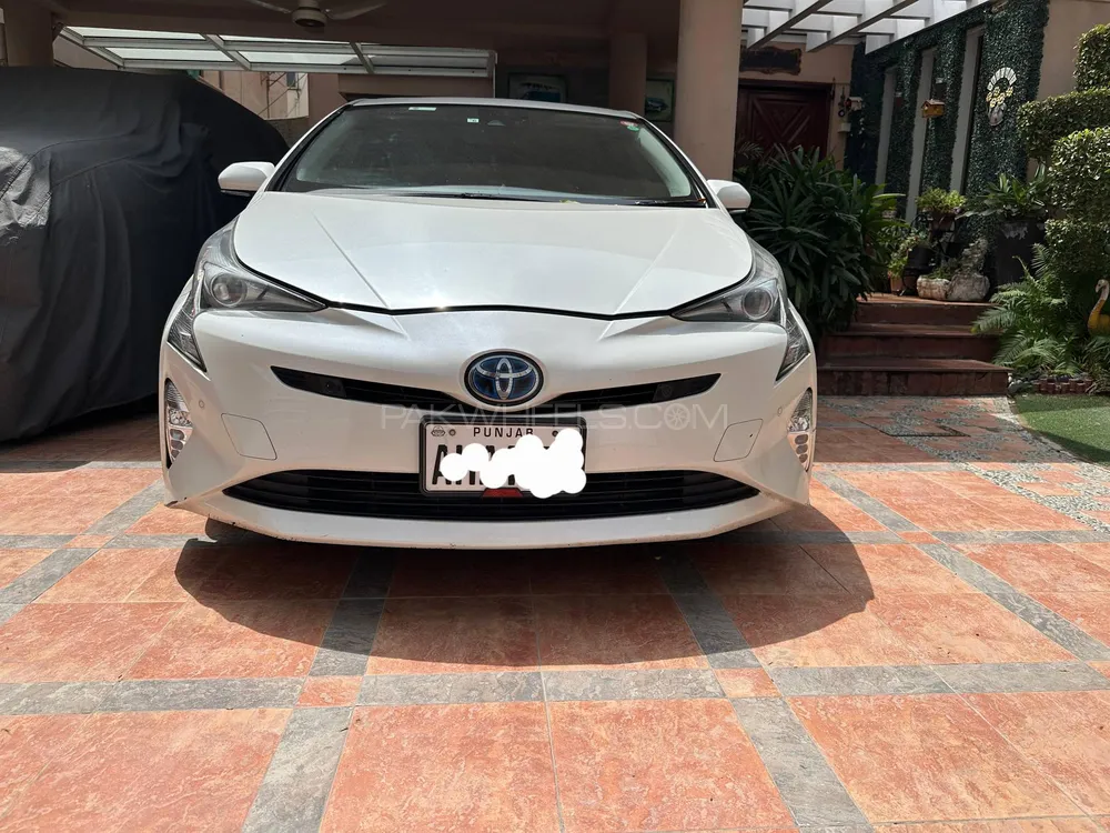 ٹویوٹا پریوس 2018 for Sale in لاہور Image-1