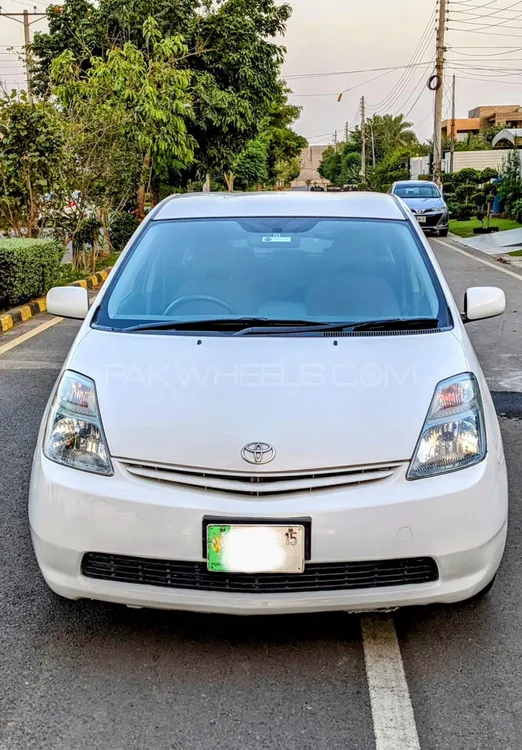Toyota Prius 2011 for Sale in Faisalabad Image-1