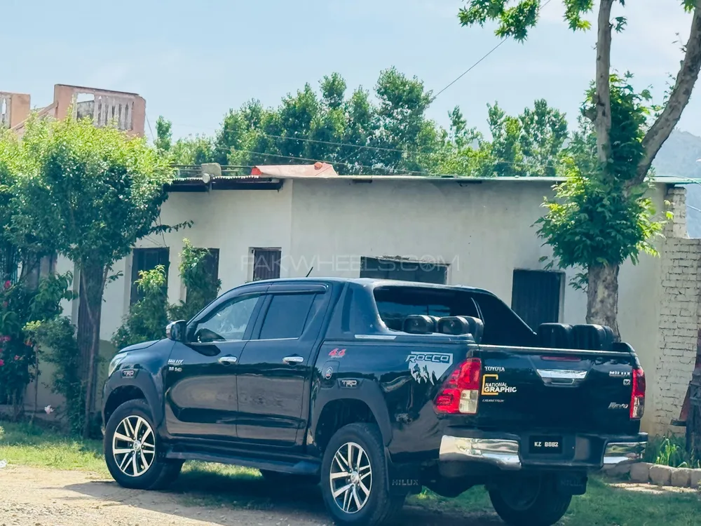 Toyota Hilux 2021 for Sale in Mansehra Image-1