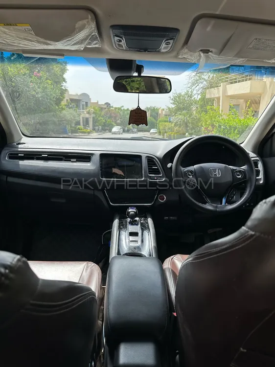 Honda Vezel 2014 for Sale in Rawalpindi Image-1
