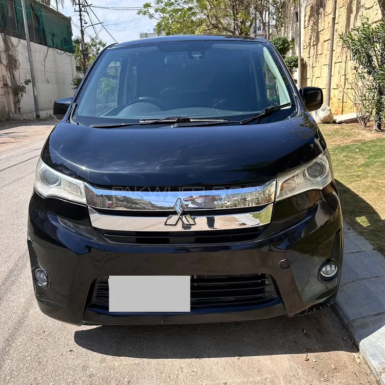 Mitsubishi EK Custom 2015 for Sale in Karachi Image-1