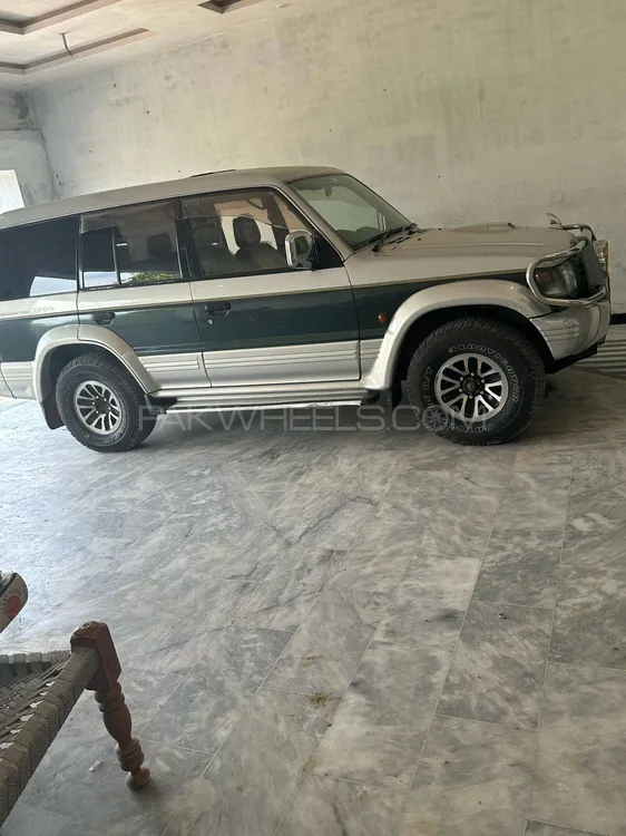 Mitsubishi Pajero 1996 for Sale in Dina Mitsubishi Pajero 1996 for Sale in Dina Image-8