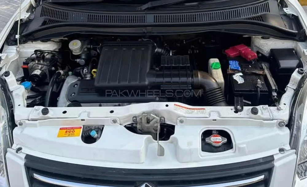 Suzuki Swift 2010 for Sale in Kotli Ak Image-1
