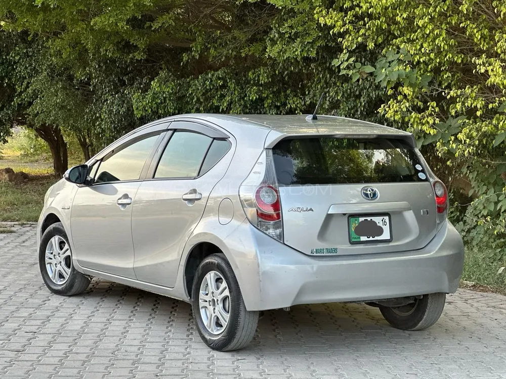 Toyota Aqua 2012 for Sale in Islamabad Image-1