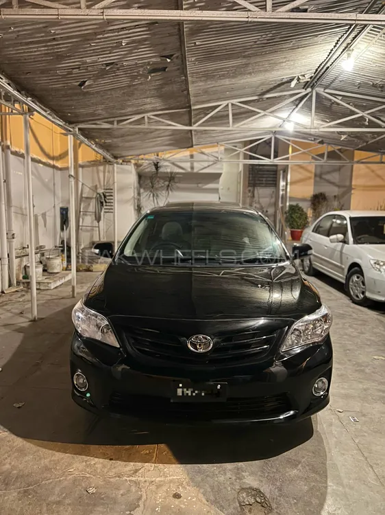 Toyota Corolla 2013 for Sale in Karachi Image-1