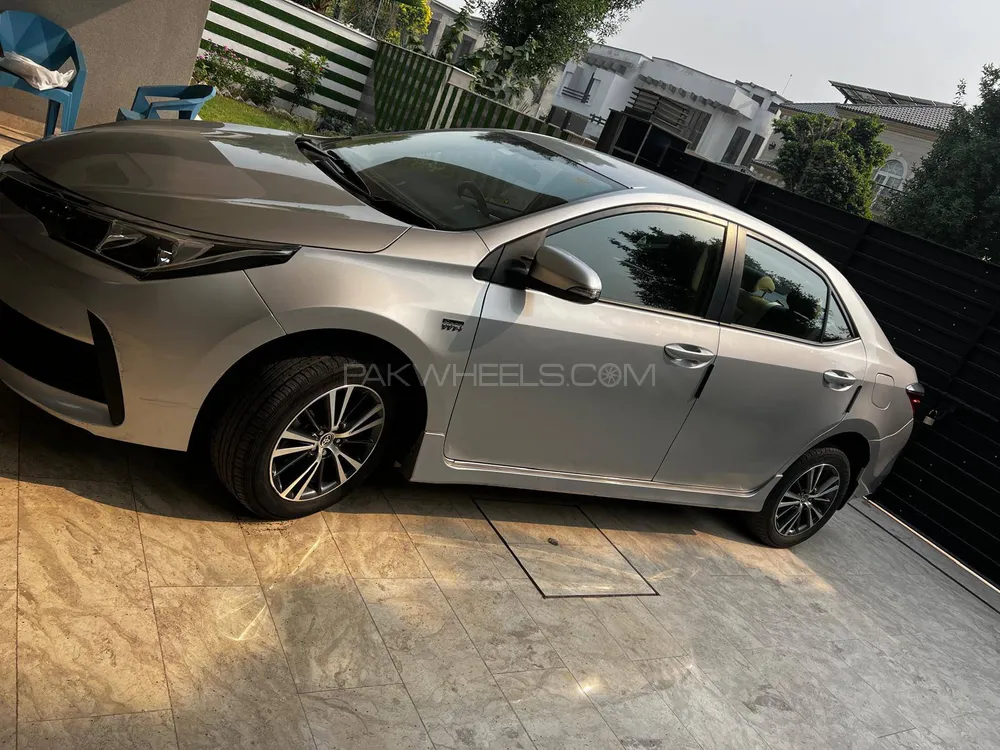 Toyota Corolla 2020 for Sale in Lahore Image-1