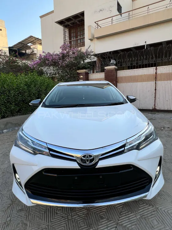 Toyota Corolla 2021 for Sale in Karachi Image-1