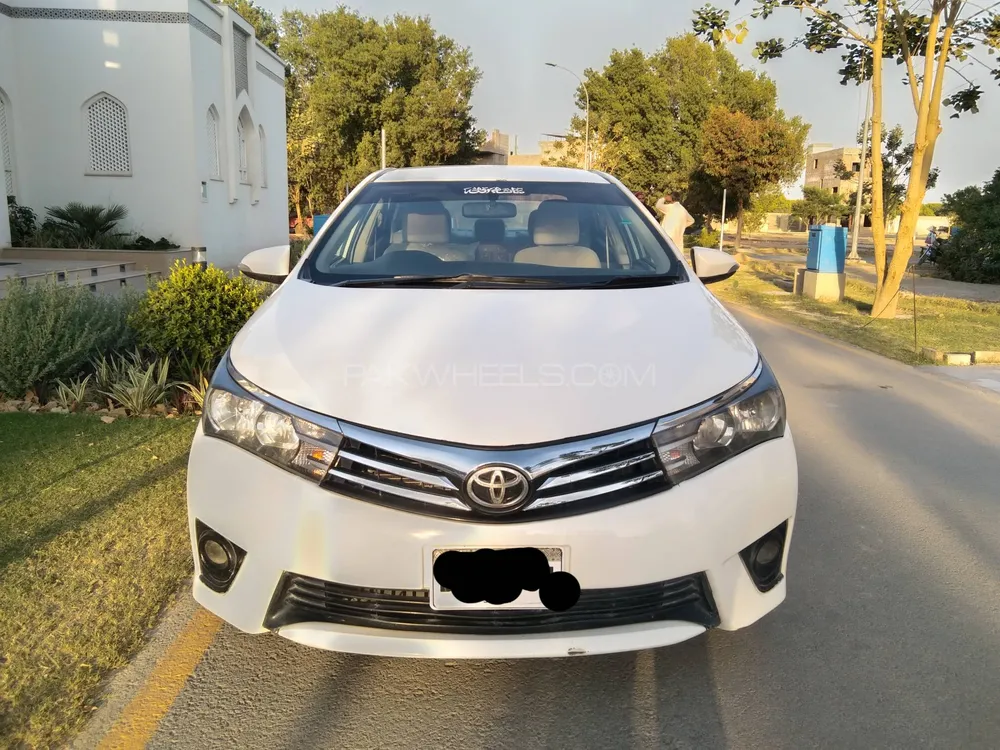 Toyota Corolla 2015 for Sale in Rahim Yar Khan Image-1