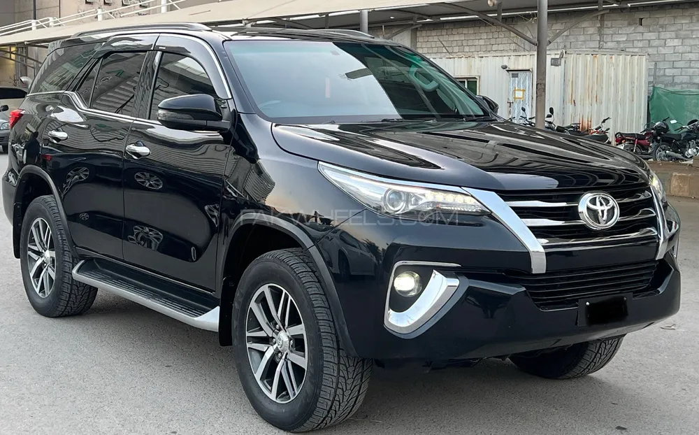 Toyota Fortuner 2021 for Sale in Islamabad Image-1
