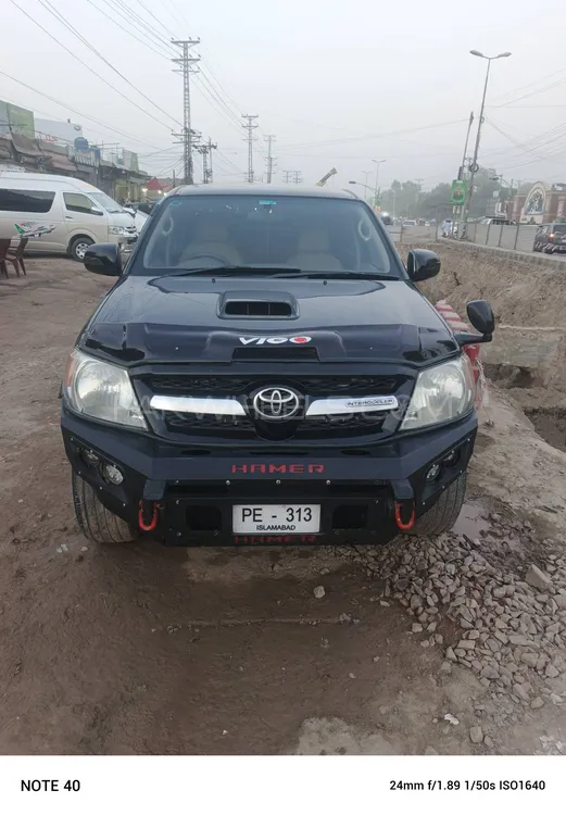 Toyota Hilux 2006 for Sale in Sahiwal Image-1