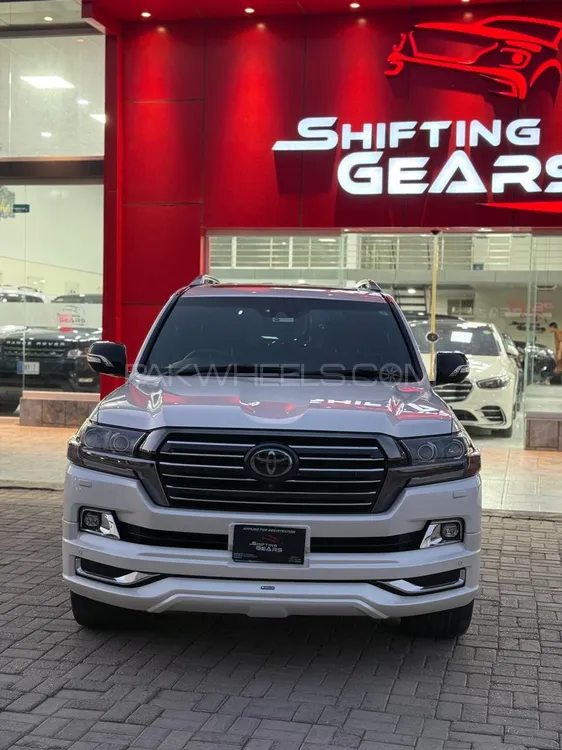 Toyota Land Cruiser 2017 for Sale in Islamabad Image-1