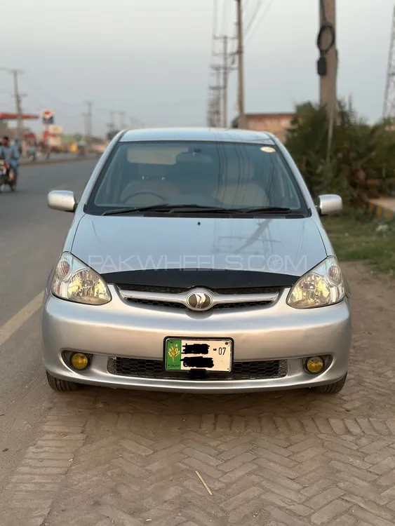 Toyota Platz 2003 for Sale in Faisalabad Image-1