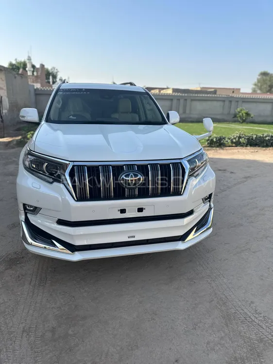 Toyota Prado 2020 for Sale in Vehari Image-1