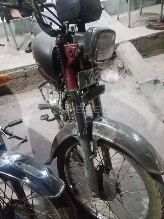 کراؤن CRLF 70 2014 for Sale Image-1