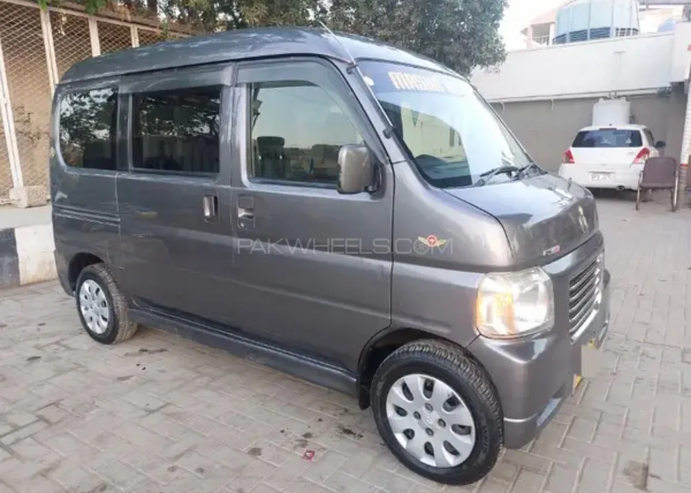 Honda Vamos 2018 for Sale in Karachi Image-1