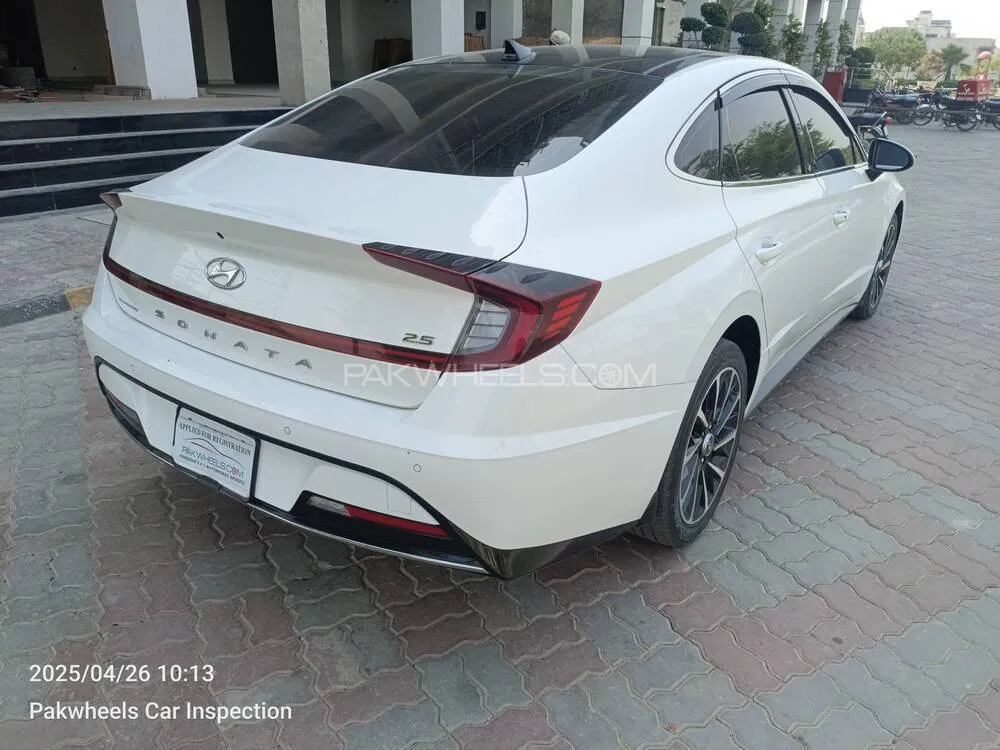 Hyundai Sonata 2023 for Sale in Multan Hyundai Sonata 2023 for Sale in Multan Image-4