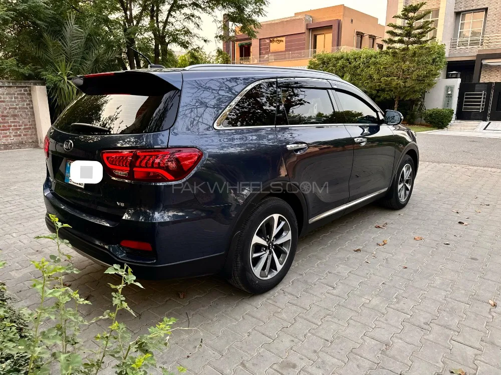 KIA Sorento 2022 for Sale in Lahore KIA Sorento 2022 for Sale in Lahore Image-9