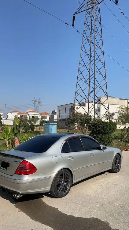 مرسڈیز بینز ای کلاس 2004 for Sale in فیصل آباد مرسڈیز بینز ای کلاس 2004 for Sale in فیصل آباد Image-4