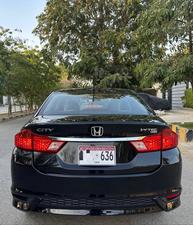 HONDA CITY 1.2L CVT (1200cc) AUTOMATIC 
Model 2024 || Registered 2024
8,000 KM Driven verifiable
HONDA SHAHRAH E FAISAL MAINTAINED 
Bumper To Bumper Original 100% 
Pearl Black Color 
Beige room
Interior is as good as new
COMPANY SEALS STILL INTACT
Original NAVIGATION 
ECON Mode
Like a brand new car

For inspection
Available at SUPREME CARS
Plot # 151/F,Under Imam heights,Shop no.1&2, Main Khalid Bin Walid Rd, Karachi, Sindh 75400

|  Premium Cars  |  Best Prices  |  Optimum Performance | 
#Supremecarsgang