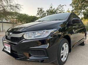 HONDA CITY 1.2L CVT (1200cc) AUTOMATIC 
Model 2024 || Registered 2024
8,000 KM Driven verifiable
HONDA SHAHRAH E FAISAL MAINTAINED 
Bumper To Bumper Original 100% 
Pearl Black Color 
Beige room
Interior is as good as new
COMPANY SEALS STILL INTACT
Original NAVIGATION 
ECON Mode
Like a brand new car

For inspection
Available at SUPREME CARS
Plot # 151/F,Under Imam heights,Shop no.1&2, Main Khalid Bin Walid Rd, Karachi, Sindh 75400

|  Premium Cars  |  Best Prices  |  Optimum Performance | 
#Supremecarsgang