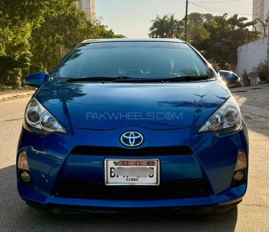 Toyota Aqua 2012 for Sale in Karachi Image-1