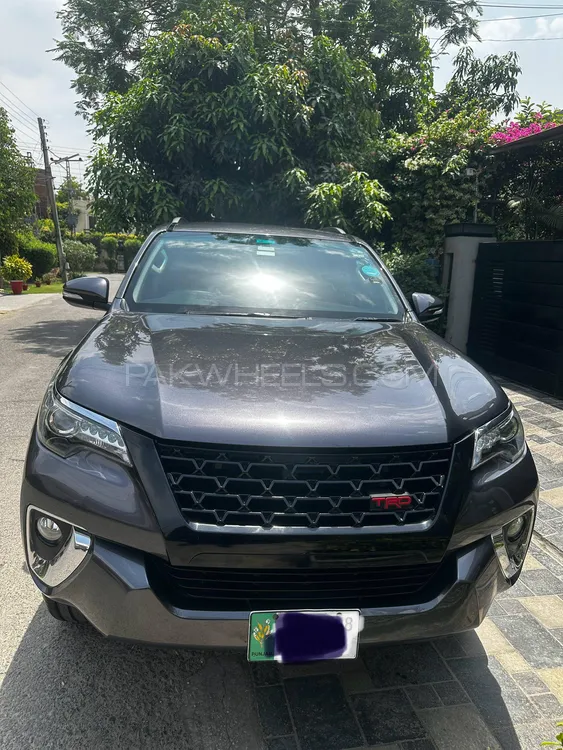 Toyota Fortuner 2018 for Sale in Lahore Image-1