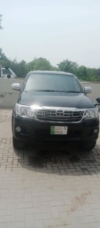 Toyota Hilux 2015 for Sale in Pindi gheb Toyota Hilux 2015 for Sale in Pindi gheb Image-5