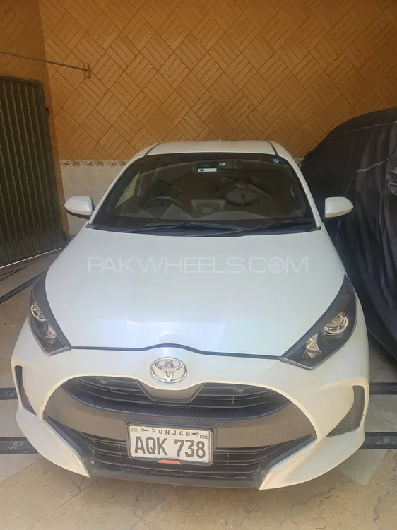 Toyota Yaris Hatchback 2020 for Sale in Multan Image-1