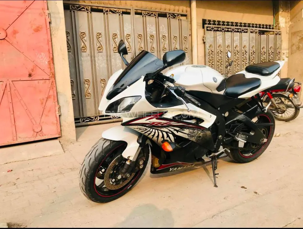 Yamaha YZF-R6 2012 for Sale Image-1