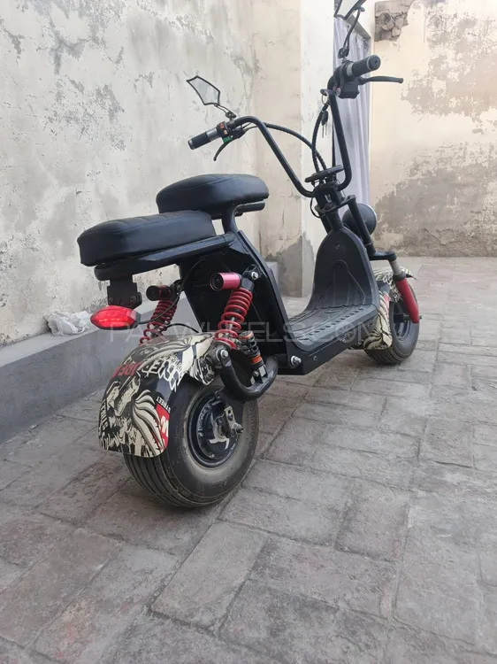 Crown EV Pro 2023 for Sale Image-1