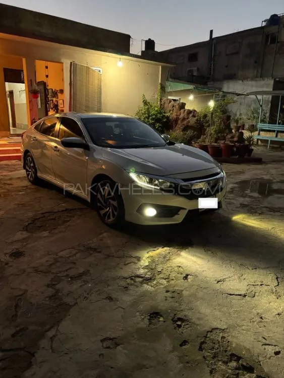 Honda Civic 2017 for Sale in Multan Image-1