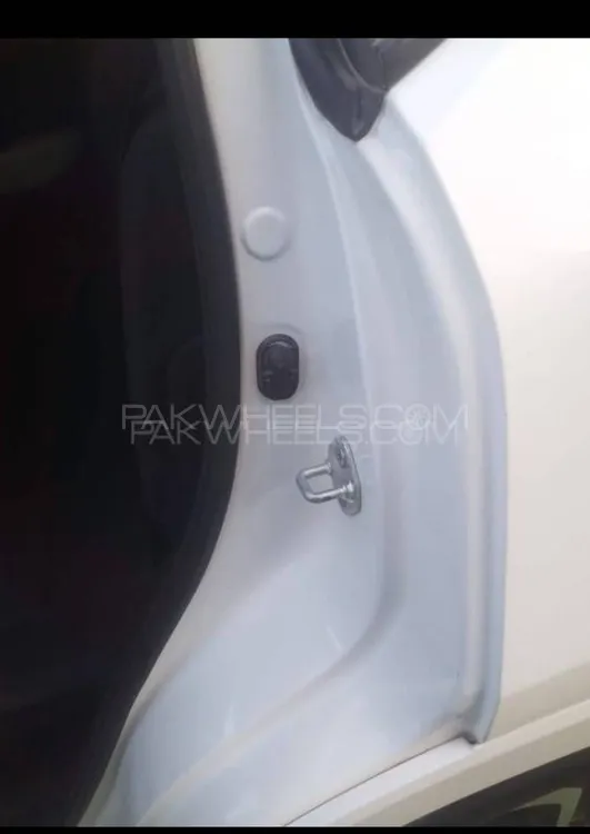 Honda Vezel 2016 for Sale in Peshawar Image-1