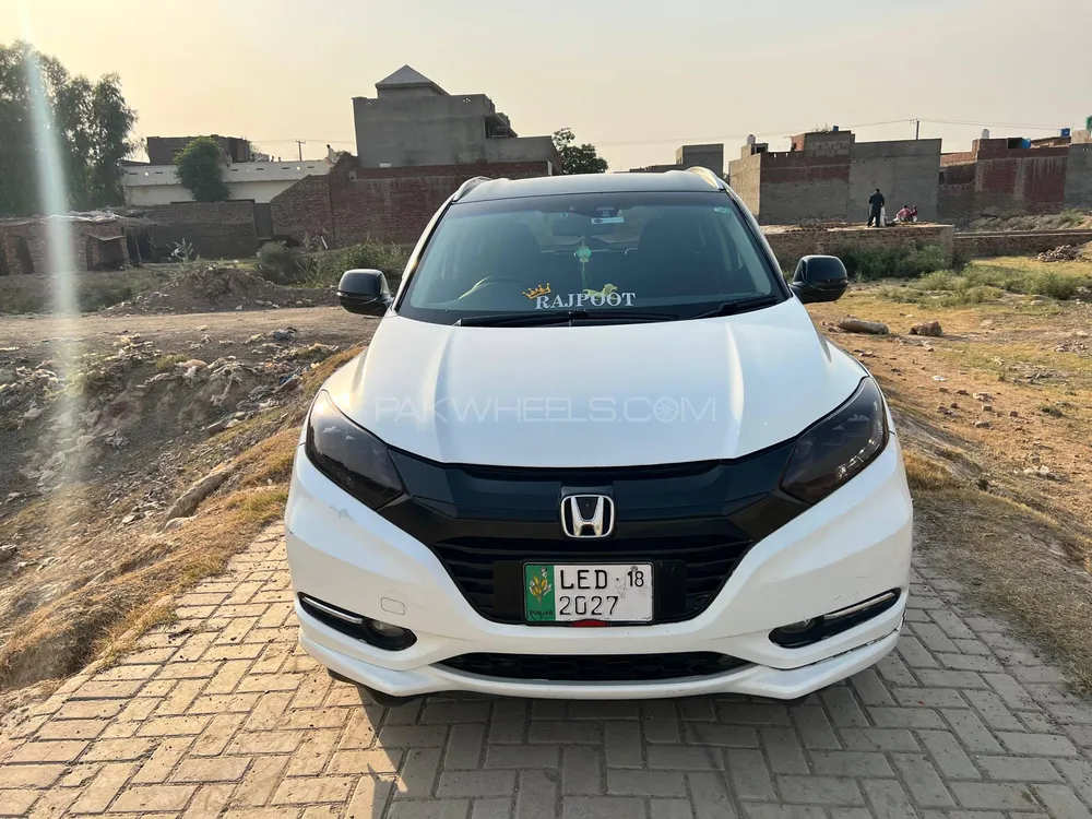 Honda Vezel 2018 for Sale in Lahore Image-1