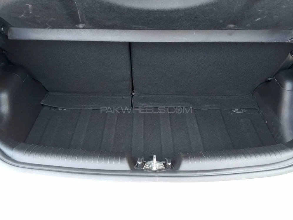 KIA Picanto 2021 for Sale in Lahore KIA Picanto 2021 for Sale in Lahore Image-14