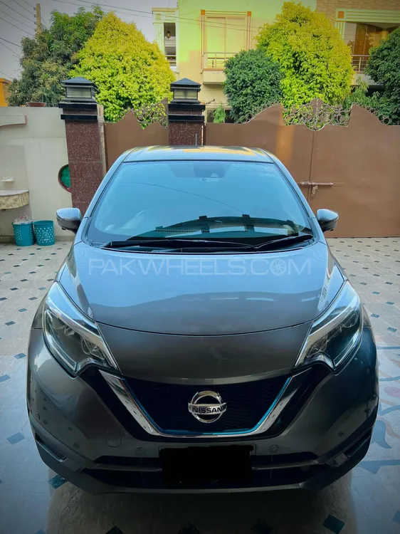 Nissan Note 2018 for Sale in Gujranwala Image-1