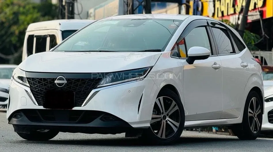 Nissan Note 2022 for Sale in Lahore Image-1