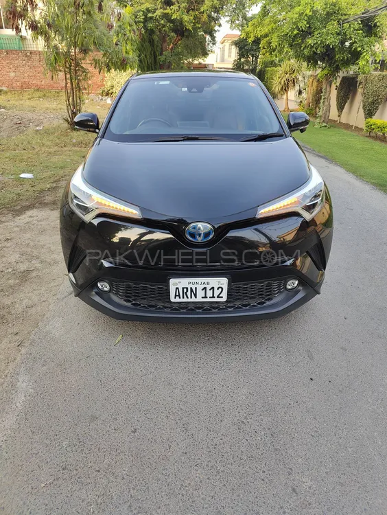 Toyota C-HR 2018 for Sale in Lahore Image-1