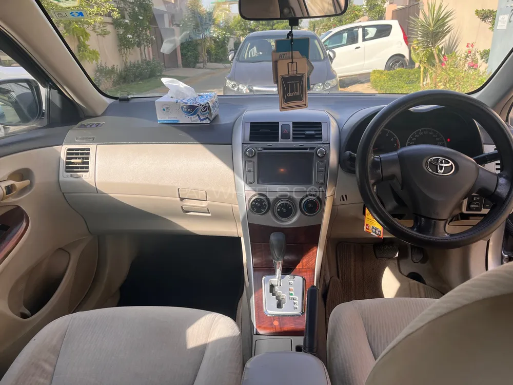 Toyota Corolla 2013 for Sale in Karachi Image-1