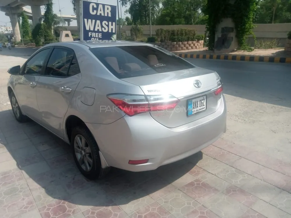 Toyota Corolla 2019 for Sale in Peshawar Image-1