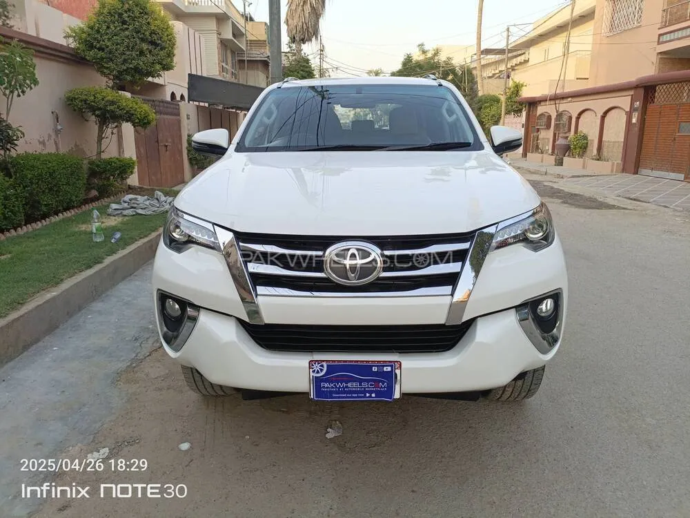 Toyota Fortuner 2018 for Sale in Karachi Image-1
