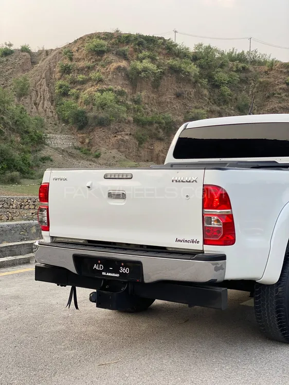 Toyota Hilux 2014 for Sale in Islamabad Image-1