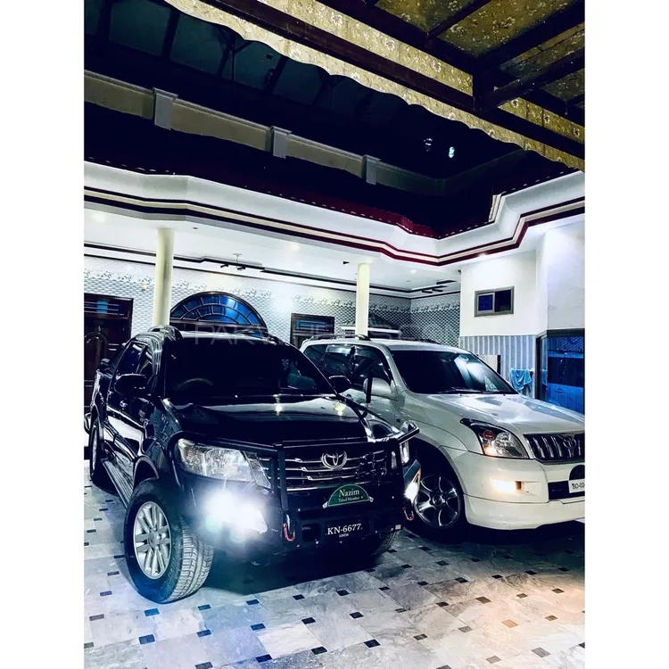Toyota Hilux 2005 for Sale in Islamabad Image-1